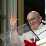 Il Papa: il chiacchiericcio è una peste, mai aiuta a migliorare